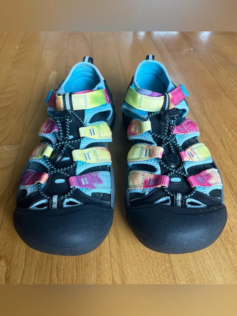 KEEN Newport H2 Tie-dye Sandals Colorful Rainbow Youth Kids Sz 7 Hiking Shoes